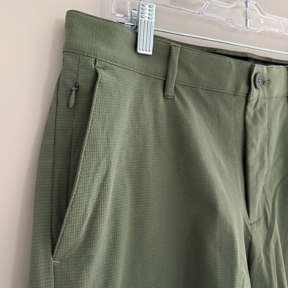 TOMMY BAHAMA CHIP SHOT SHORTS GOLF CASUAL DRESSY POCKET LIGHTWEIGHT GREEN NWT 32 - Picture 3 of 11